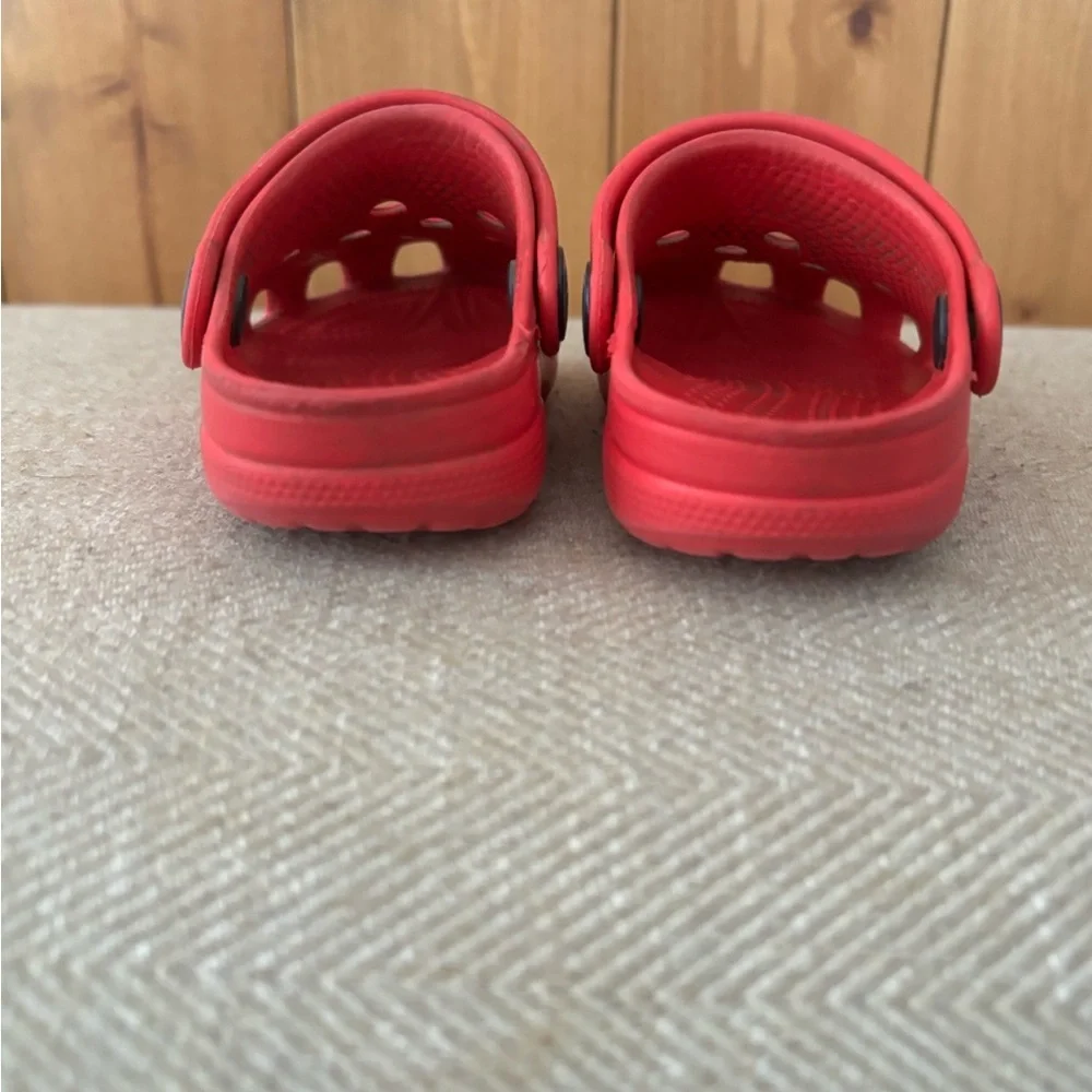 Unisex Baby Crocs in Varsity Red | Size 4 / 5
